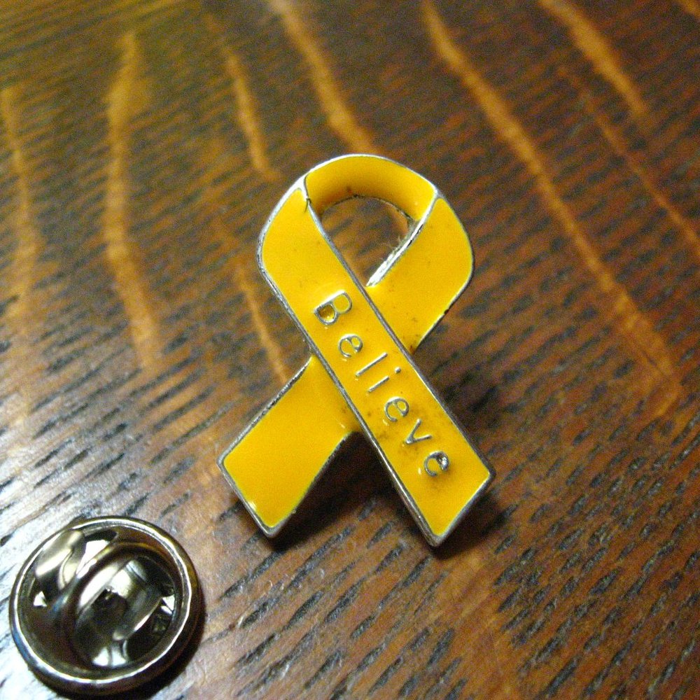 🇺🇸 Yellow Ribbon Support Believe Vintage Lapel Pin